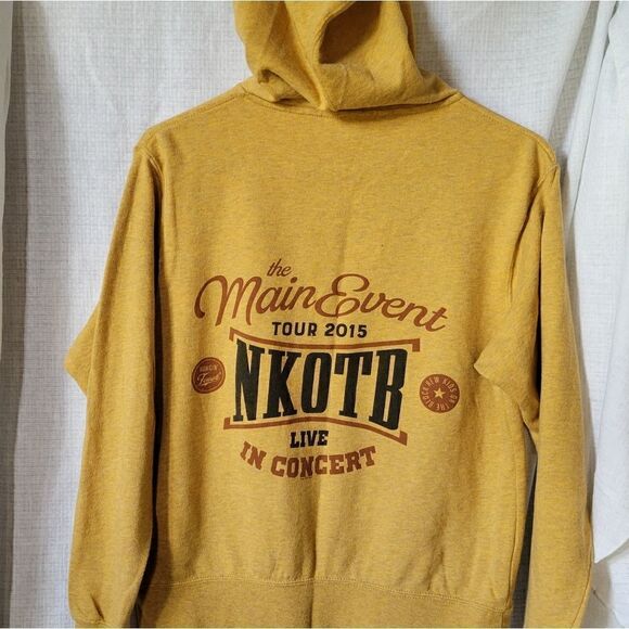 NEW Kids on the Block NKOTB 2015 Tour Mix Tape Zipper Hoodie Small EUC - Picture 3 of 9